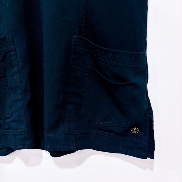 WHITE CROSS Black scrub top | Classic V-neck workwear | X-Small * - Picture 4 of 5